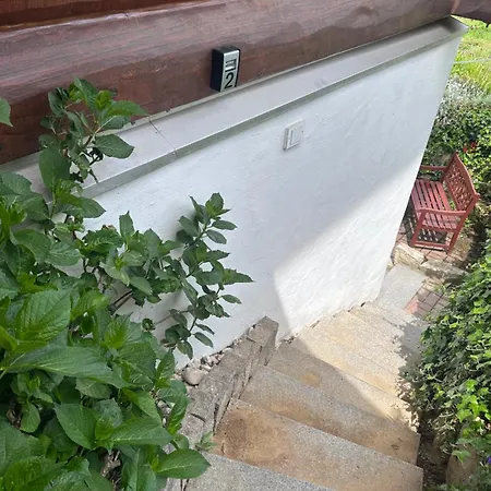 Modernes Mit Grosser Terrasse *